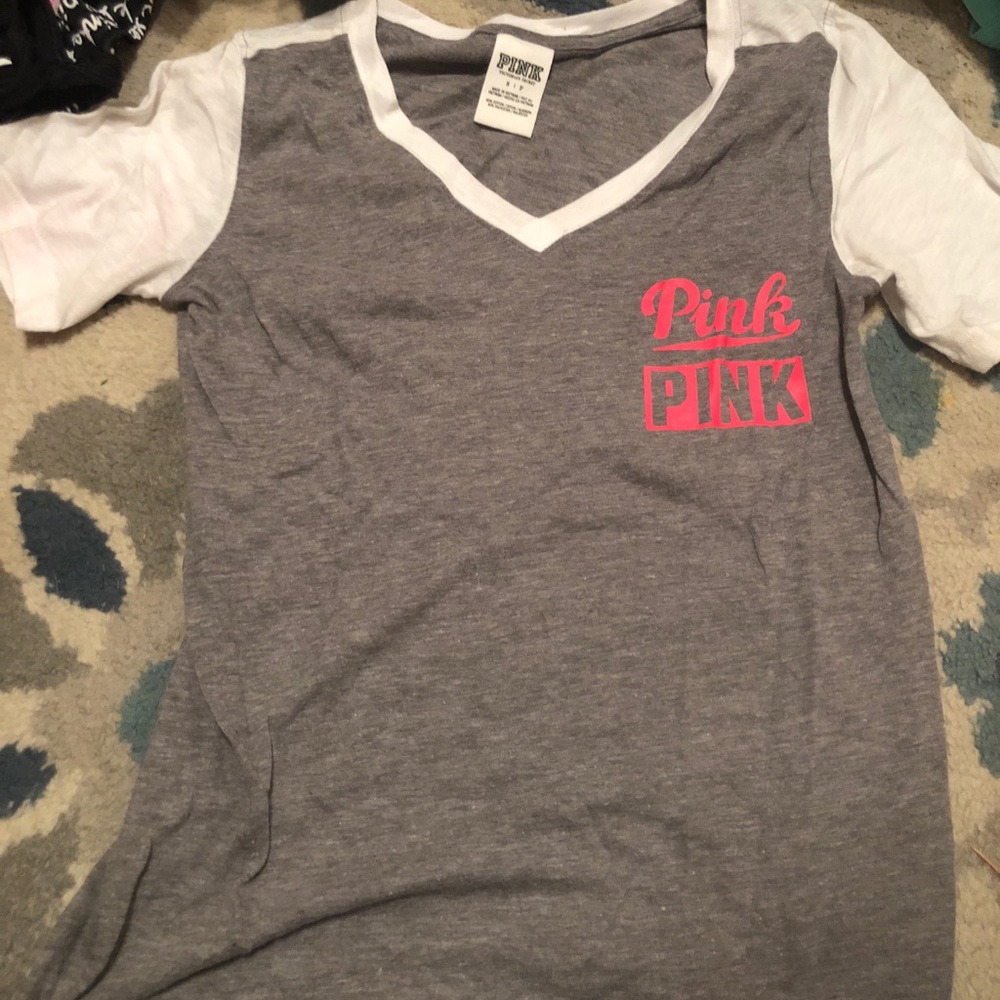 Pink VS T-Shirt